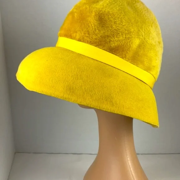 Vintage MOD 1960’s yellow hat - Jean Arlett creations. - Picture 6 of 15